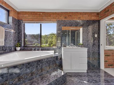 32 Wattle Street, Fishermans Paradise