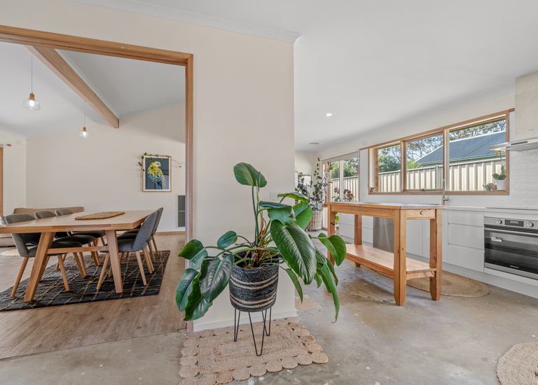 16 Webb Court, Portland