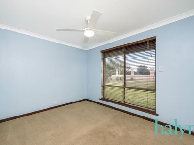 1 Gedling Close, Parkwood