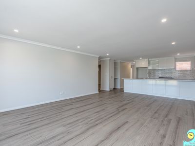 4 / 6 Merion Court, Yanchep