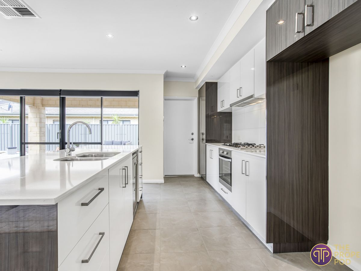 38 Vlasich Road, Byford