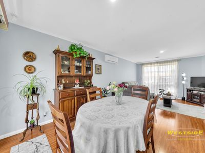 1 / 77 Somerset Drive, Sunshine North