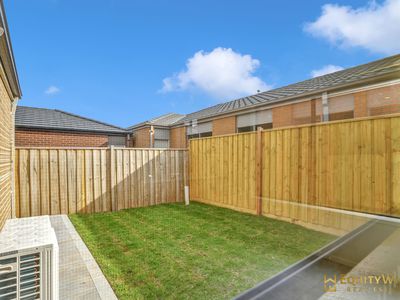 40 Mervyn Way, Mambourin