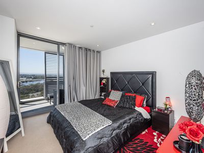 1406 / 96 Bow River Crescent, Burswood