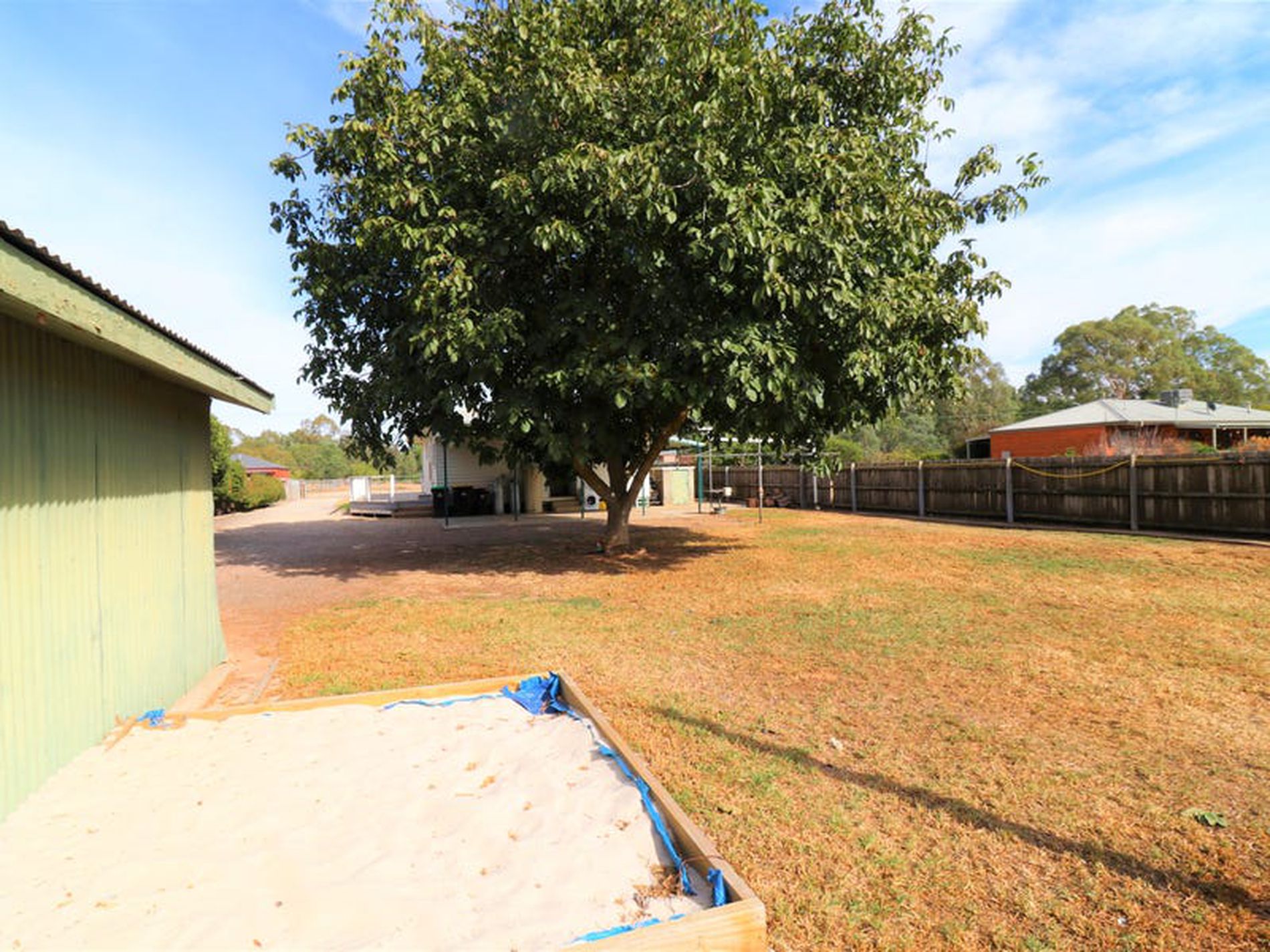 93 Livingstone St, Avenel