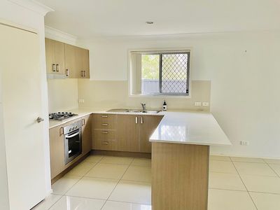 10 Rise Circuit, Pacific Pines