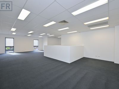 2 / 22 Bushland Ridge, Bibra Lake