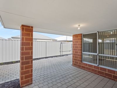 29 Donatti Retreat, Caversham