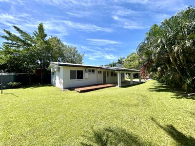2 Lotus Place, Mooroobool