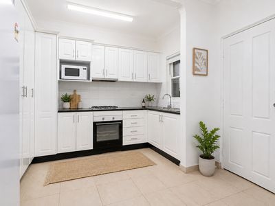 2 / 12 Dellwood Street, South Granville