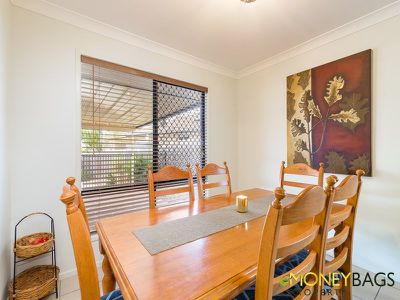 1 Creekside Crescent, Jimboomba