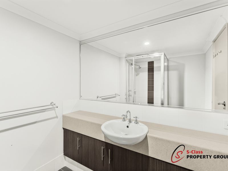 2 / 12 Cobham Avenue, Nollamara