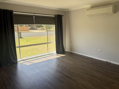 2 Clematis Street, Forbes