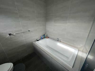 2 / 37 Watt Avenue, Oak Park