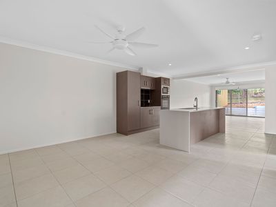 1 / 1 Gledson Street, North Booval