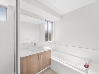 18 Softsun Way, Henley Brook