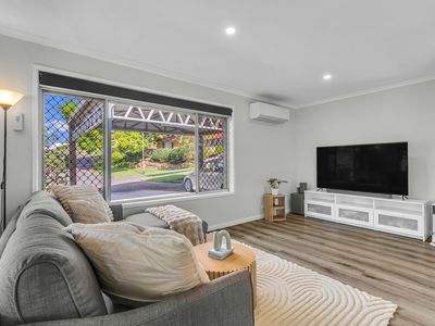 1 Mirimiri Close, Jindalee