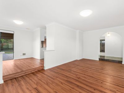 11 Chancery Crescent, Willetton