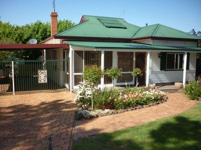 99 Boundary Road, Dubbo