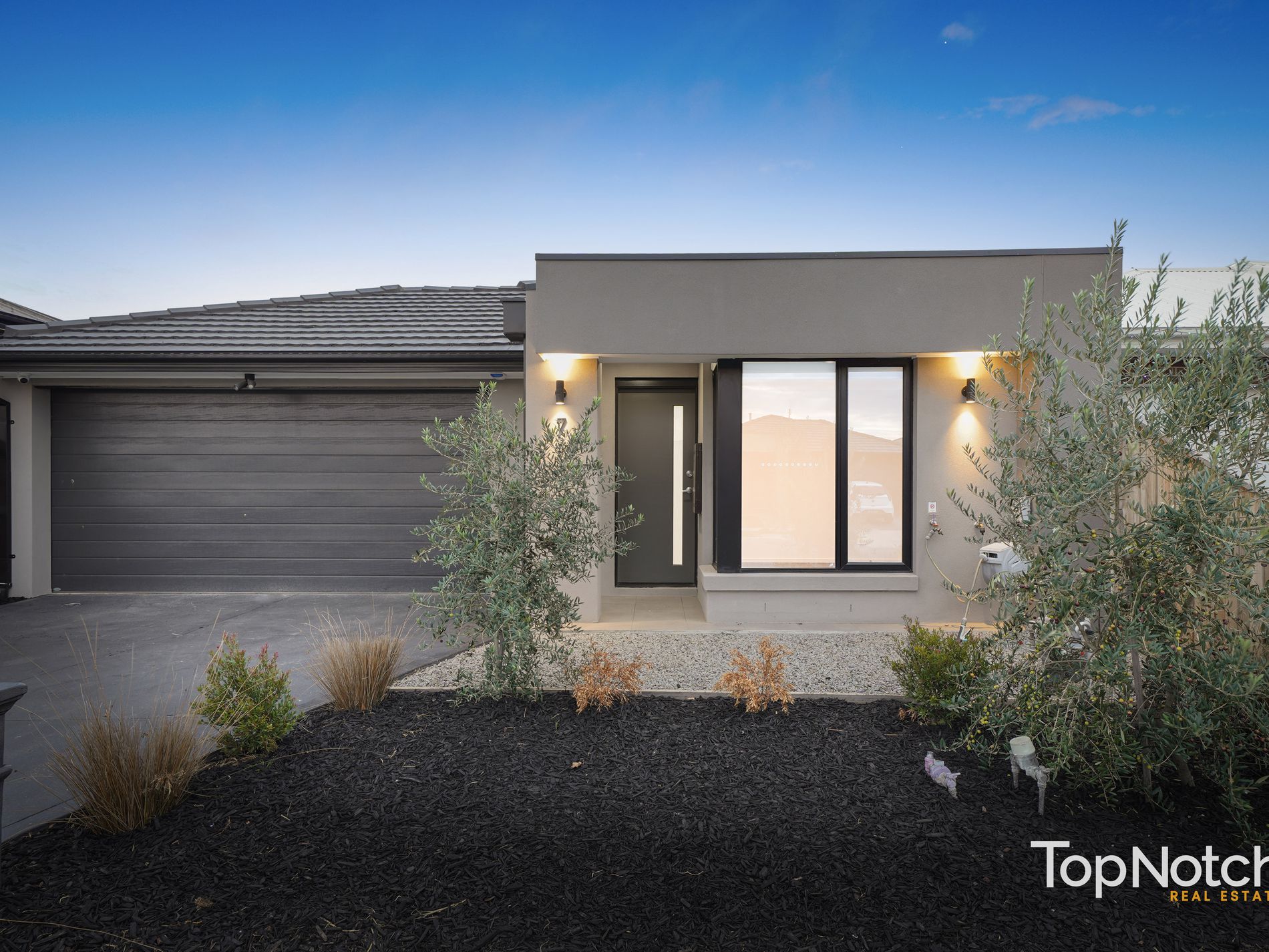 7 Platypus Chase, Beveridge
