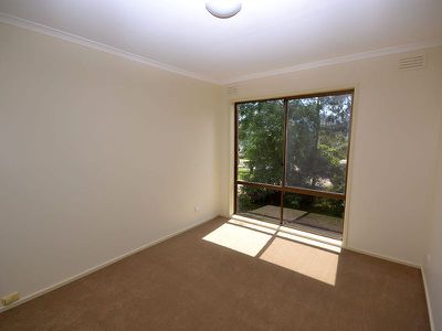 2 / 1 Allamar Court, Tawonga South