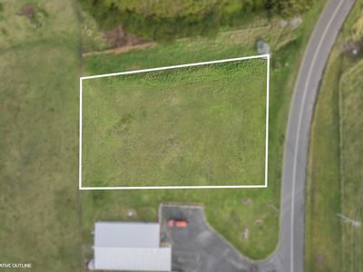100 Grassy Road, Currie