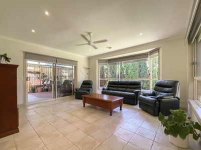 10 Cleeland Drive, Swan Hill