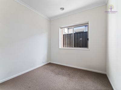 47 Locust Circuit, Tarneit