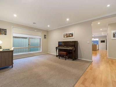 31 Jupiter Crescent, Cranbourne West