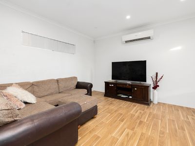 24 Minnie Grove, Hilbert