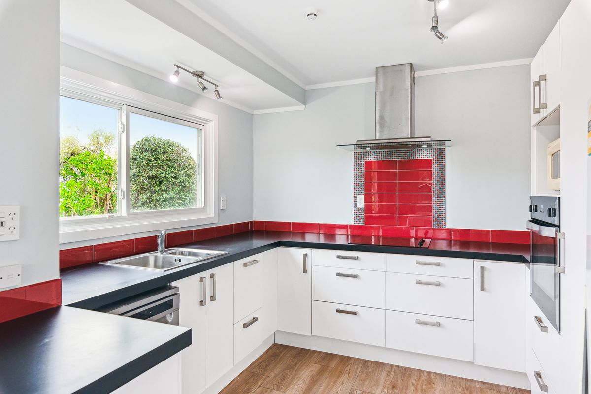 9 Ross Grove, Paraparaumu