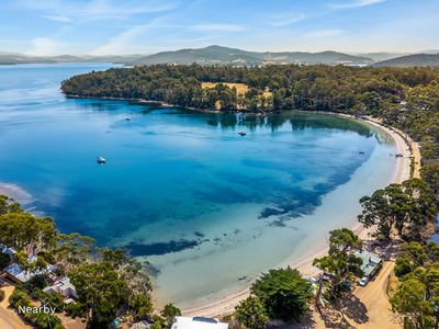 22 Cray Point Parade, Eggs And Bacon Bay