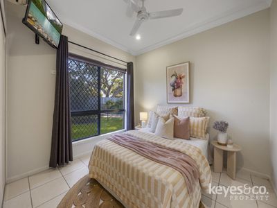 15 Greentree Circuit, Bushland Beach