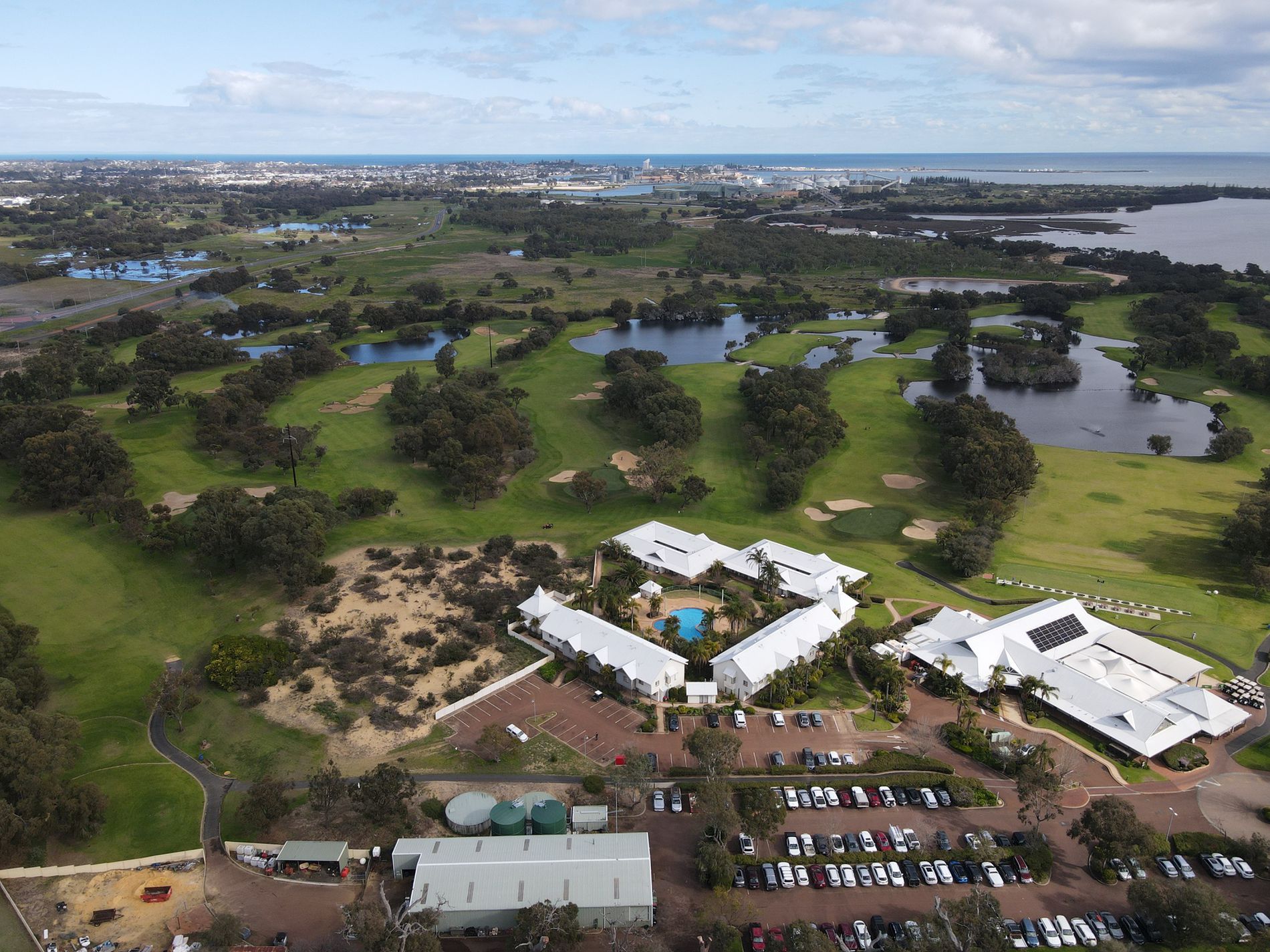 15 / 105 Old Coast Road, Pelican Point