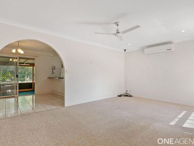 6 Bangalow Court, Kawungan