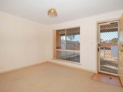 1 / 2 Wittenoom Street, Kalgoorlie