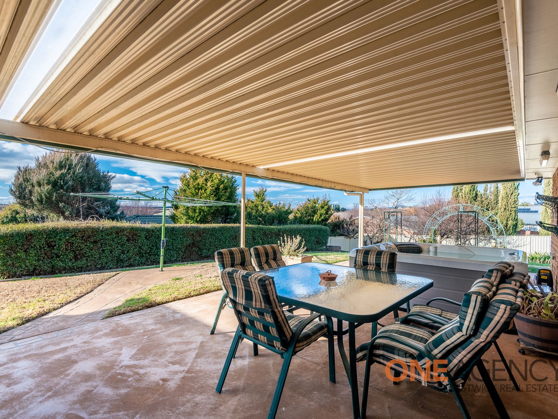 4 Oaklands Drive, Llanarth