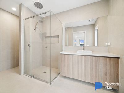 5 Whitelock Drive, Huntly