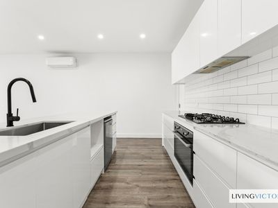 3 / 16 Garretty Road, Caroline Springs