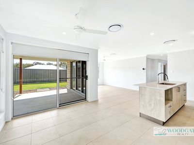 11 GULL STREET, Woodgate
