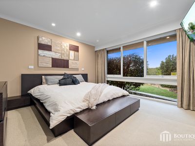 18 Somerset Drive, Dandenong North