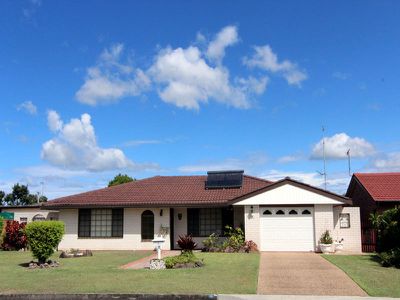2 De Lore Crescent, Tuncurry