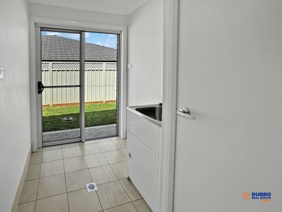 62 Champagne Drive, Dubbo