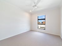 18 Mayfair Lane, Hope Island