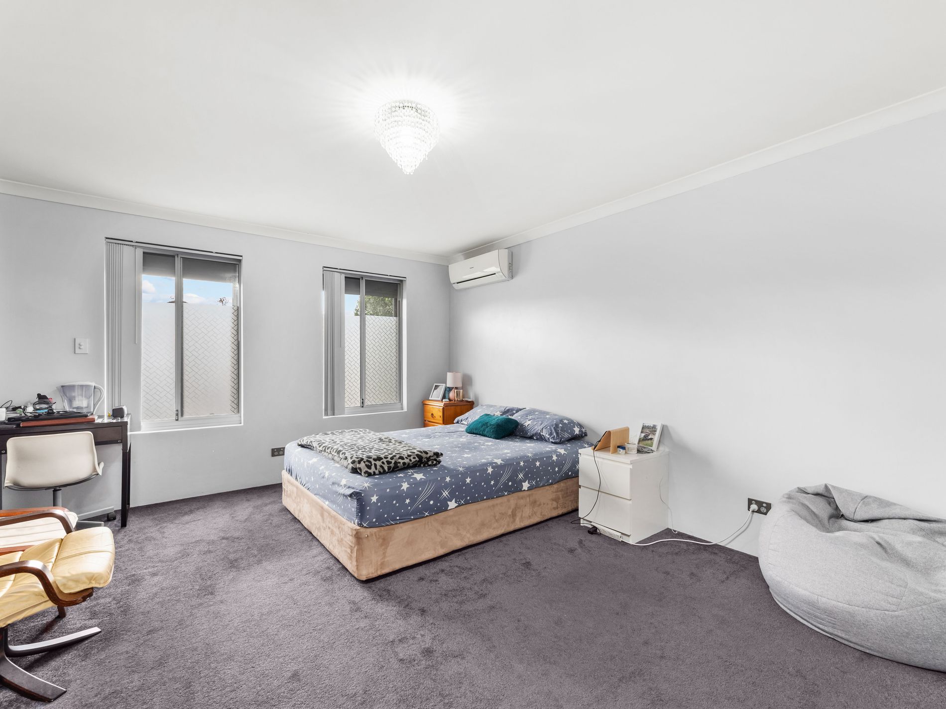 10 Lowerhall Gardens, Southern River