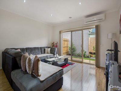 26A Robinson Crescent, Hampton Park