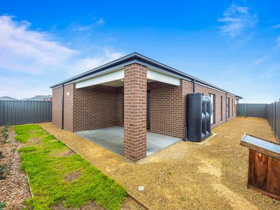 50 Goldfinch Road, Winter Valley