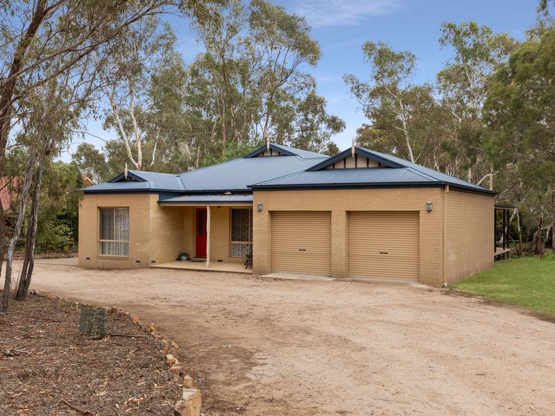 12-14 Wattle Drive, Heathcote