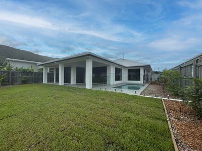 47 Seaside Parade, Palm Cove