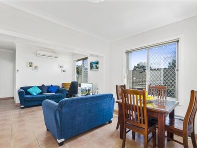112 The Avenue, Mount Saint Thomas